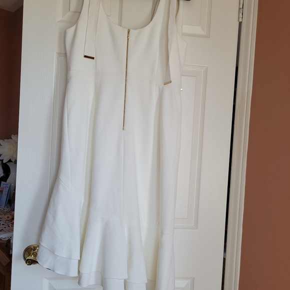 REBECCA VALLANCE (14) - Picture 6 of 8